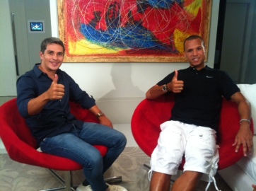 O jogador Luis Fabiano recebe o apresentador Ivan Moré em sua casa para entrevista exclusiva. (Foto: TV Globo/ Andrey Cassaro)